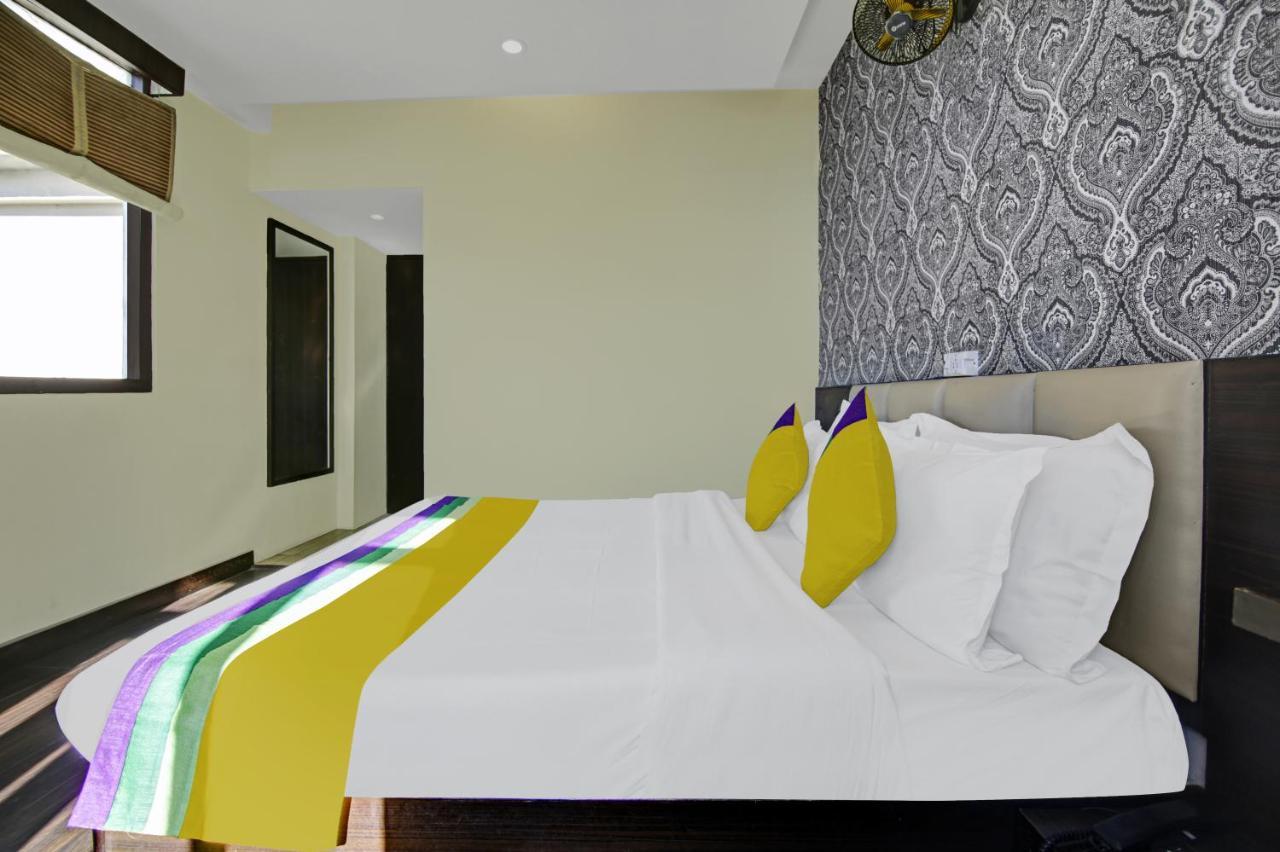 Itsy Hotels Crystal Palace With Valley View ชิมลา ภายนอก รูปภาพ